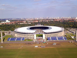 View_of_the_Olympic_Stadium_from_above