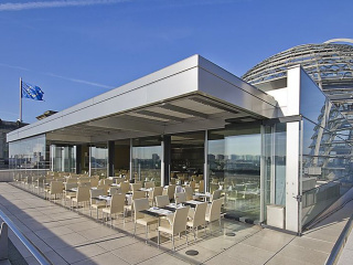 enjoy_a_lunch_at_the_Reichstag_restaurant