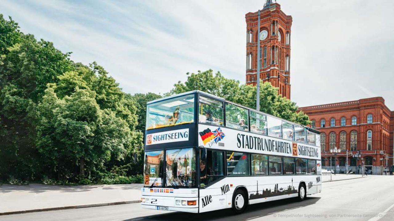 Hop On Busse mit Live Kommentator Berlin