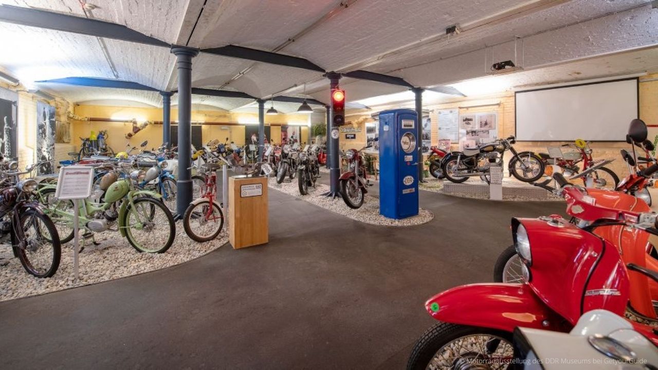 Motorradausstellung des DDR Museums2