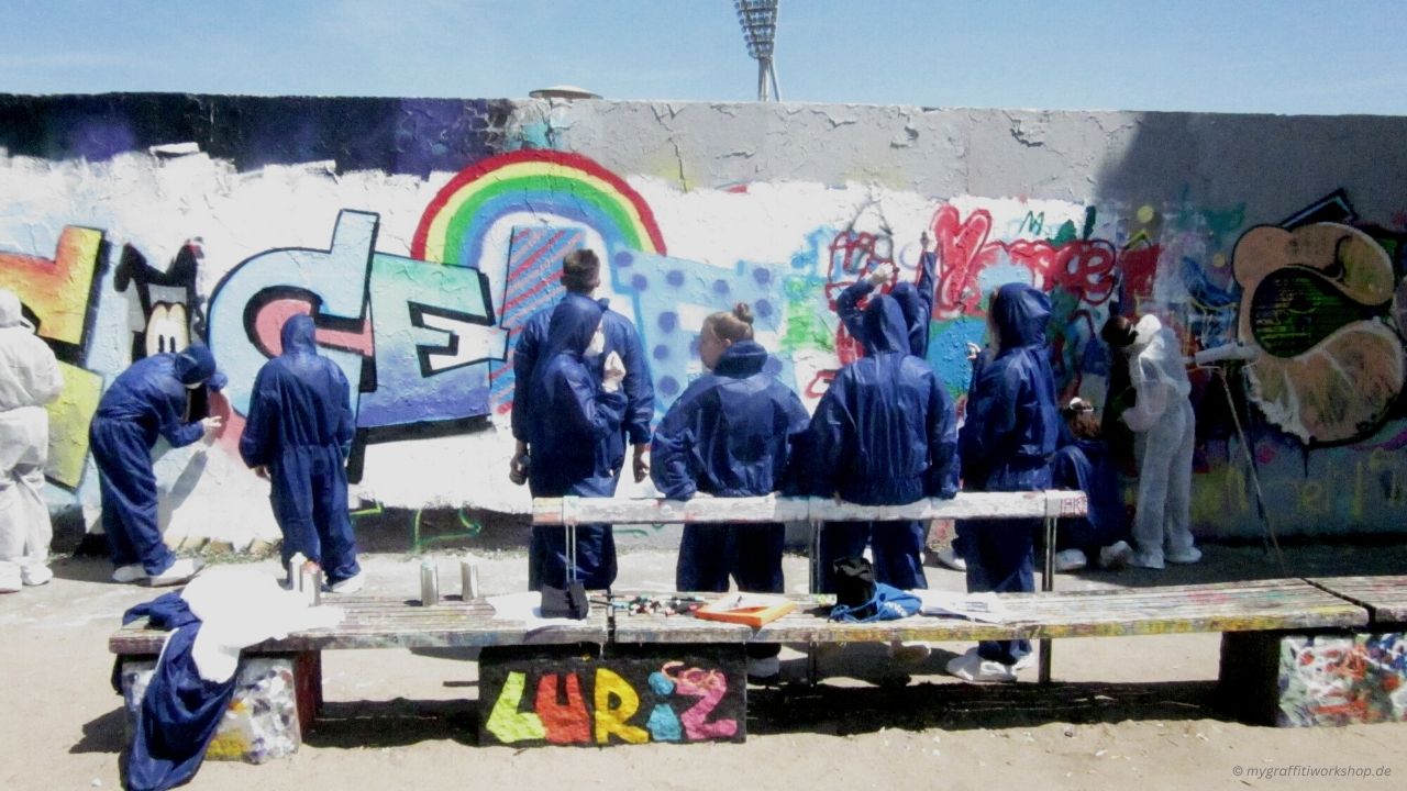 Graffiti Workshop Berlin Sprayen an der Mauer1