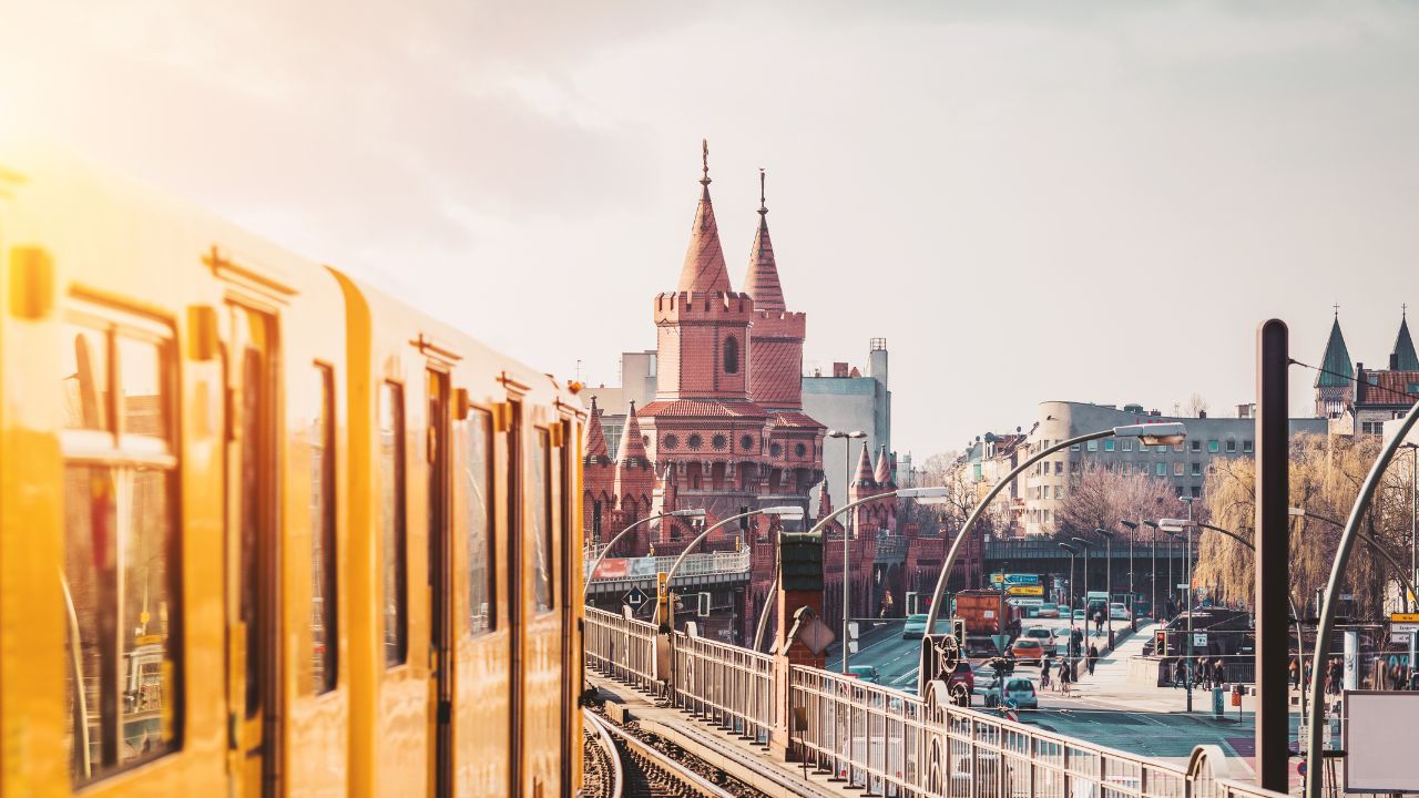 Berlin Bahn zur Oberbaumbrücke