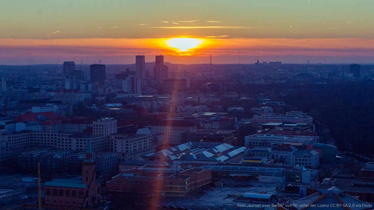 Sonnenuntergang vom Panoramapunkt Berlin
