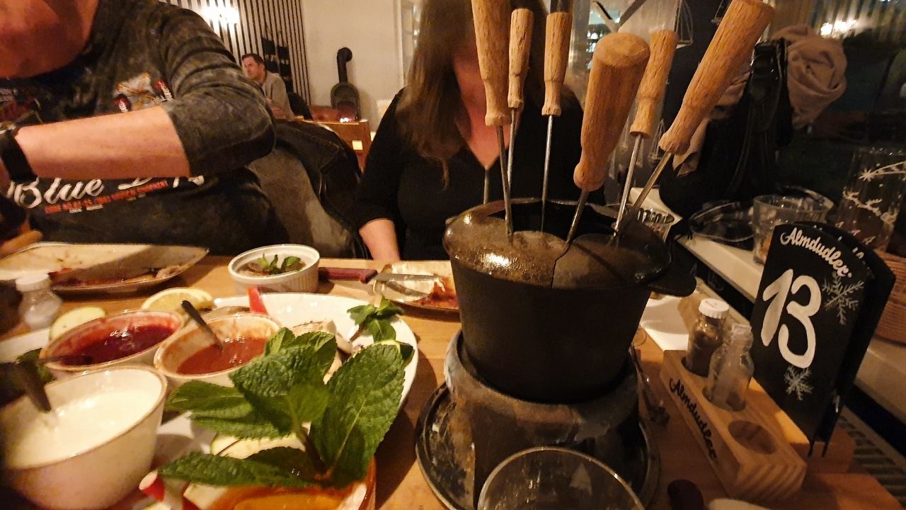 Leckeres Fondue im Restaurant Ars Vini in Berlin2