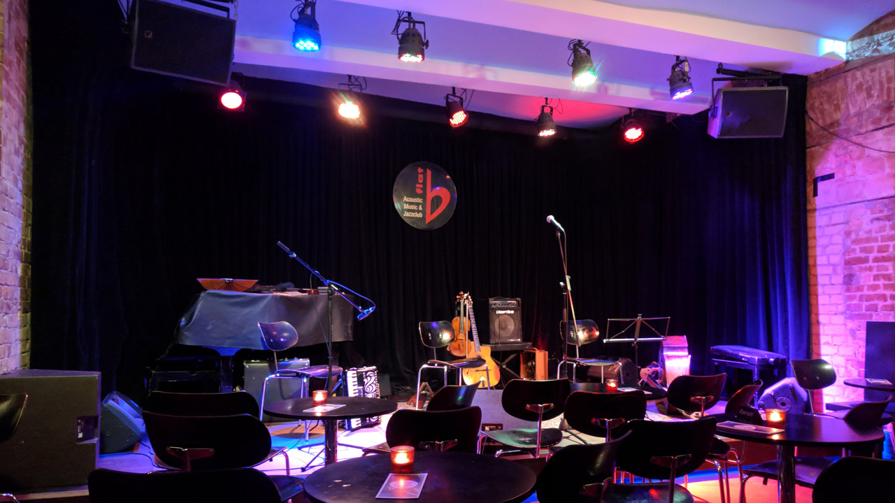 Top-class jazz concerts at the "b-flat" 