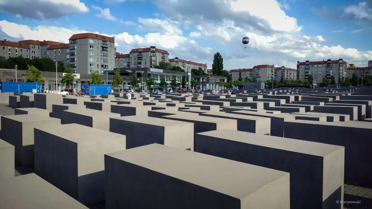 Ein ganz besonderes Klangerlebnis im Holocaust Mahnmal in Berlin