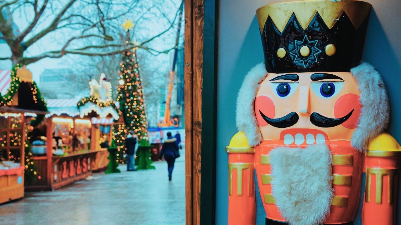 Weihnachtsmarkt an der Gedächtniskirche 