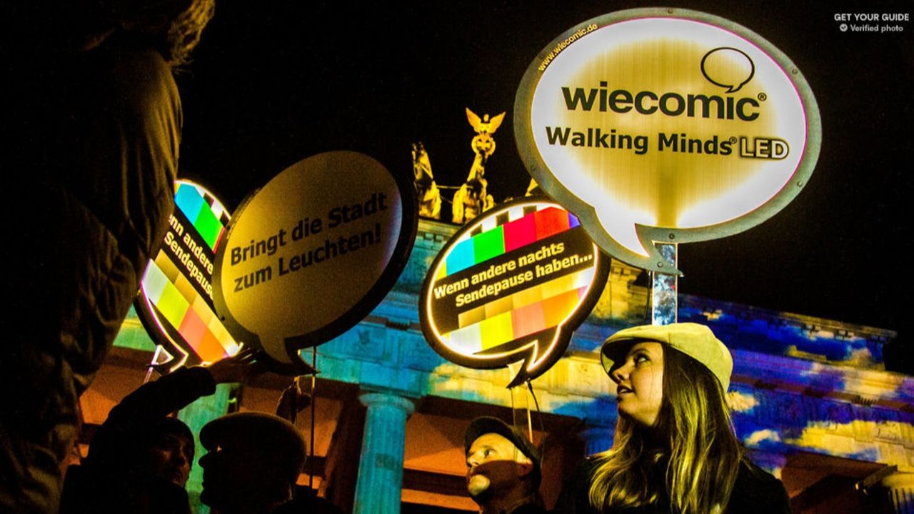 Light journey through the Illuminated Berlin1