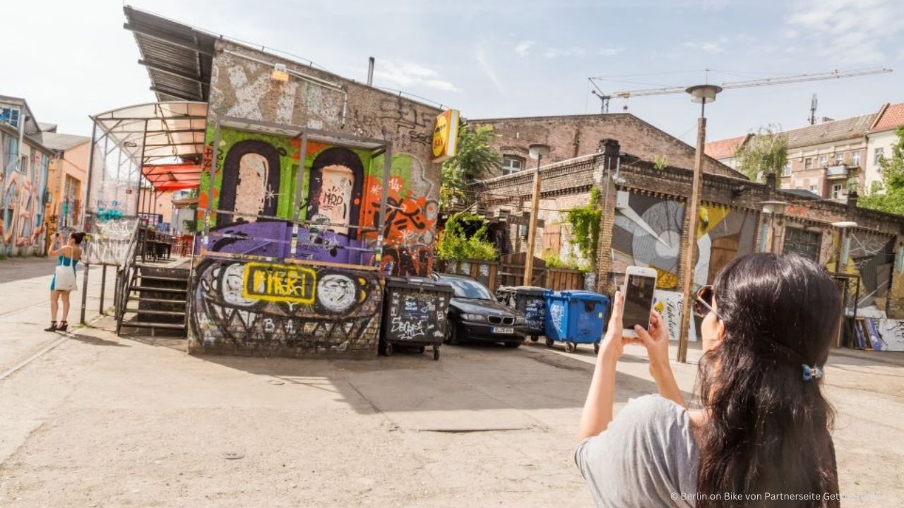 Alternative Berlin by Bike Kreuzberg Friedrichshain1