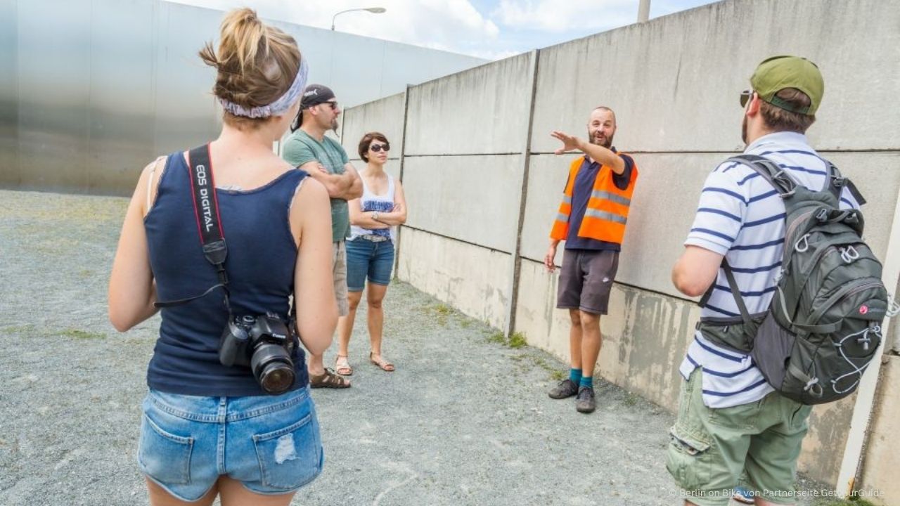 Berlin Sights and Highlights Bike Tour4