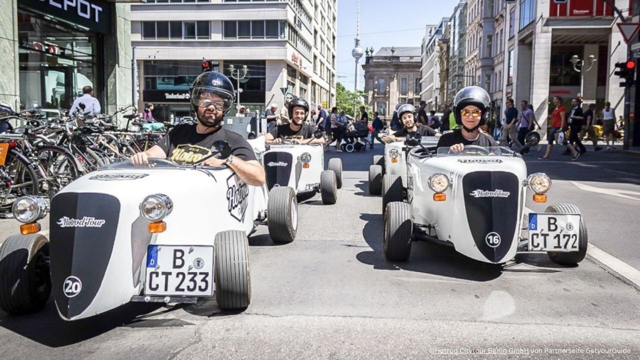 Sightseeing Tour in a Mini Hotrod Berlin