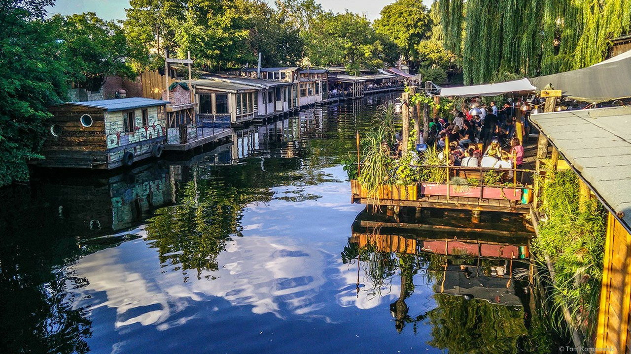 Besuchen Sie die Beach Bar in Berlin, den Club der Visionäre.