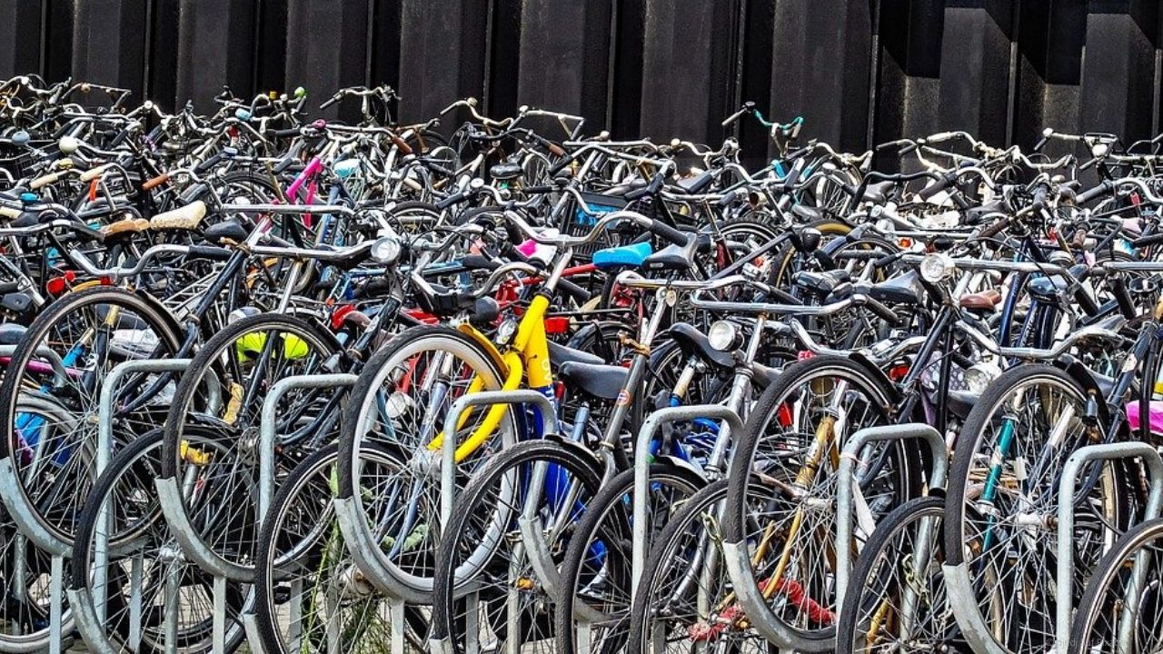 FahrradEvent Berlin Die Fahrradversteigerung der DB am