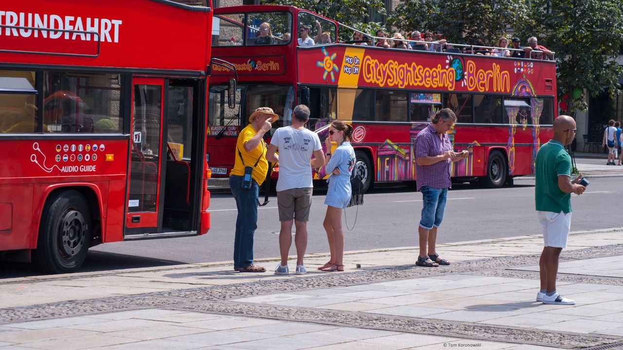 Unternehmen Sie eine Tour mit den Hop-On/Hop-Off Bussen in Berlin.
