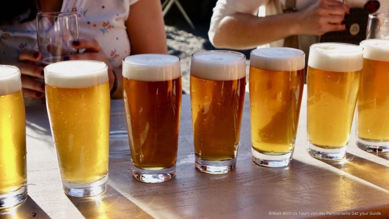 Berlin: Geführte Craft Beer & Cultural Tour mit Snacks
