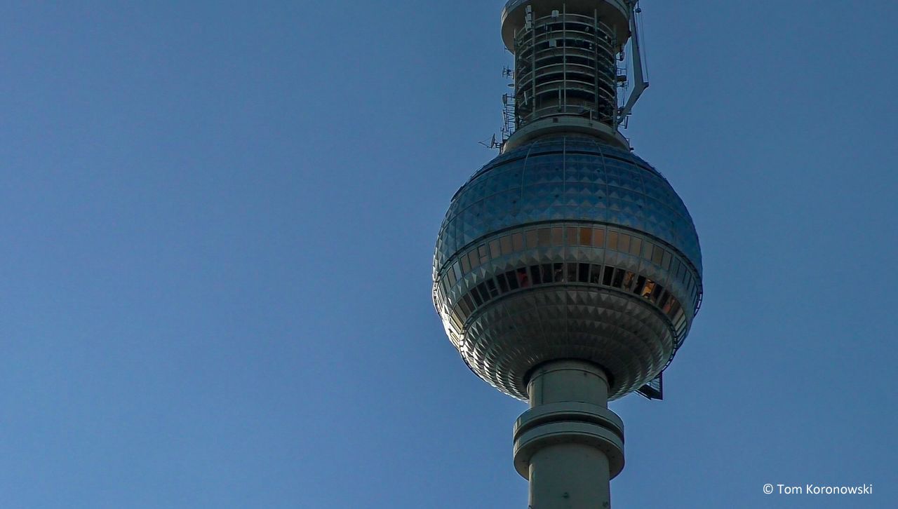 Visit the Berlin TV Tower incl. Champagne breakfast & VIP entry.