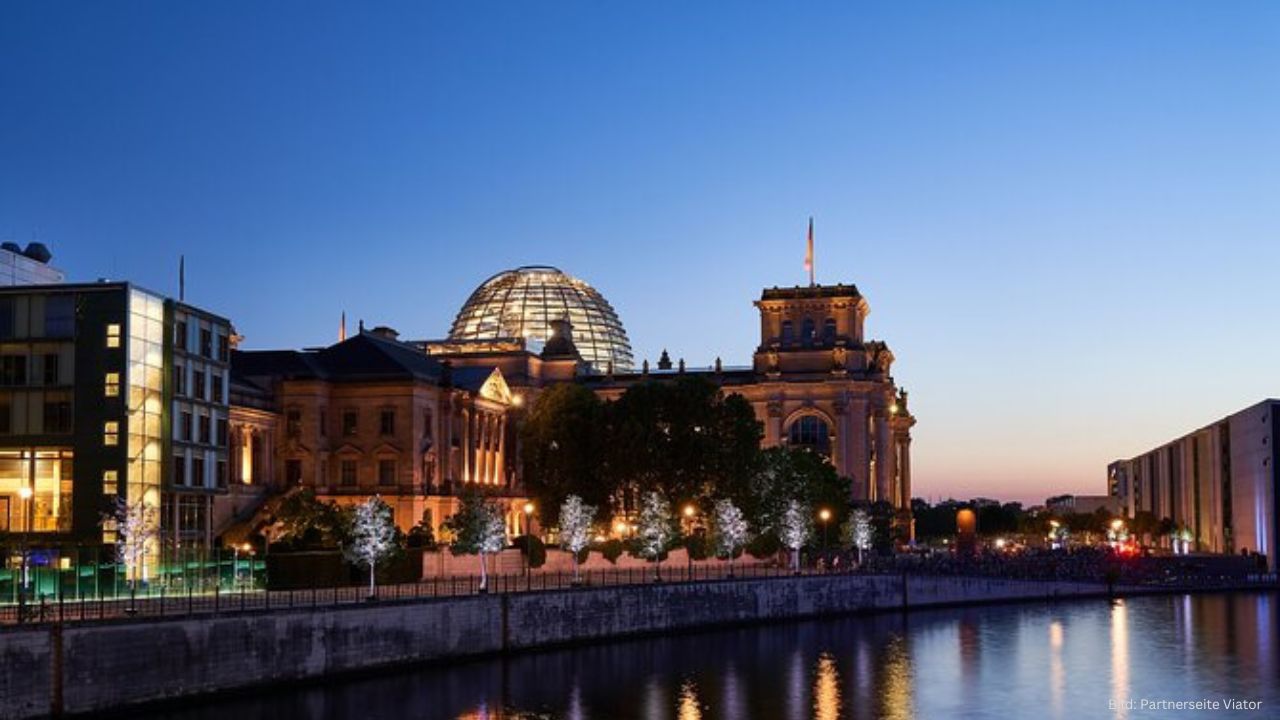 Schifffahrt und Dinner in Berlin