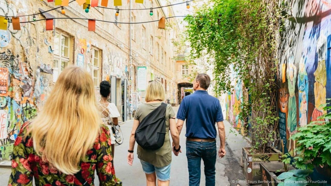 Tour zu versteckten Hinterhöfen in Berlin