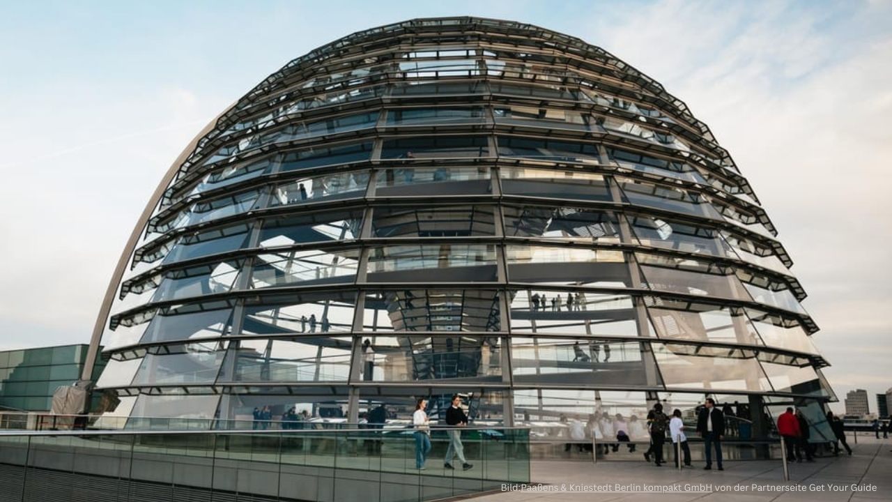 Kuppel vom Reichstag in Berlin