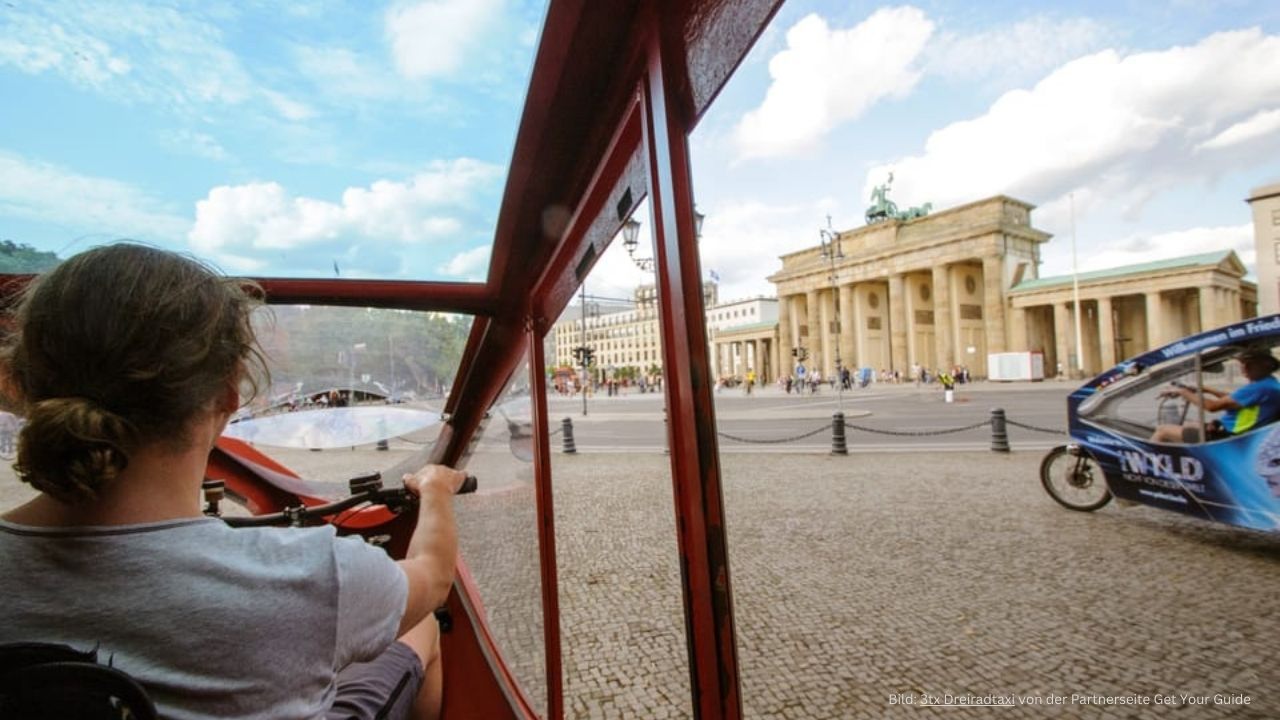 mit der E-Rikscha durch Berlin