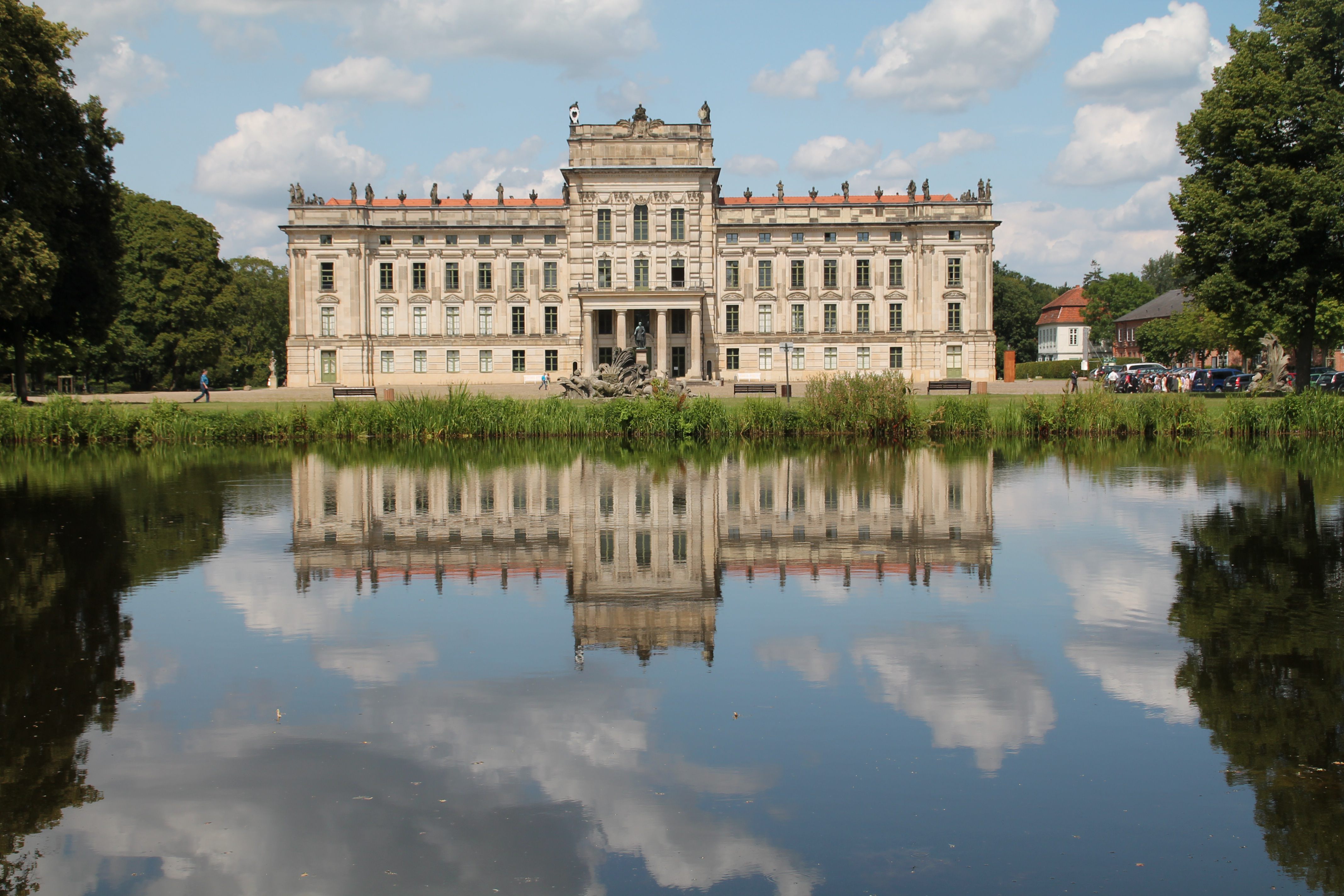 Schloss Ludwigslust - das Papieschloss