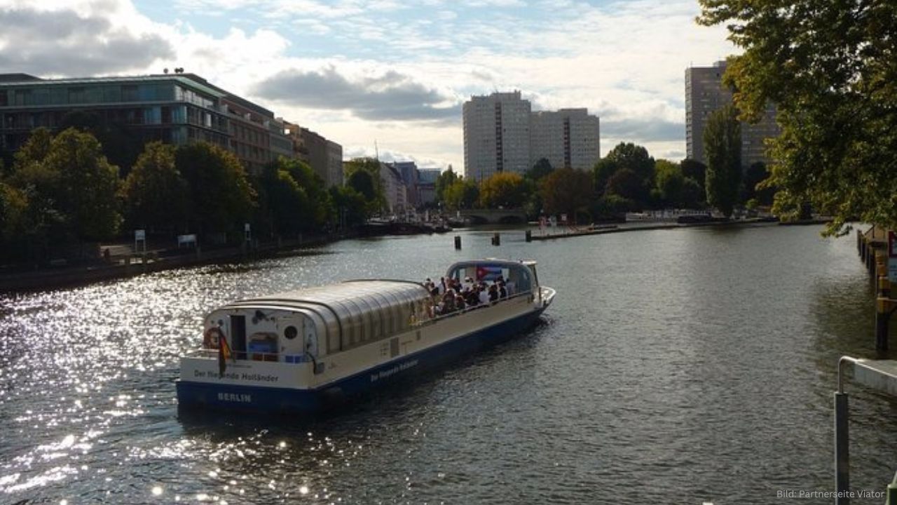 Schifffahrt und Dinner in Berlin