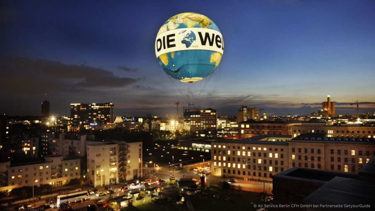 Weltballon in Berlin